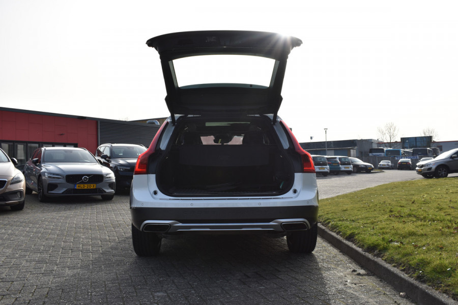 Volvo V90 Cross Country T5 AWD 250PK Automaat Pro | Carplay | Panodak | BLIS | 360 Camera | ACC | Keyless | 20'' |