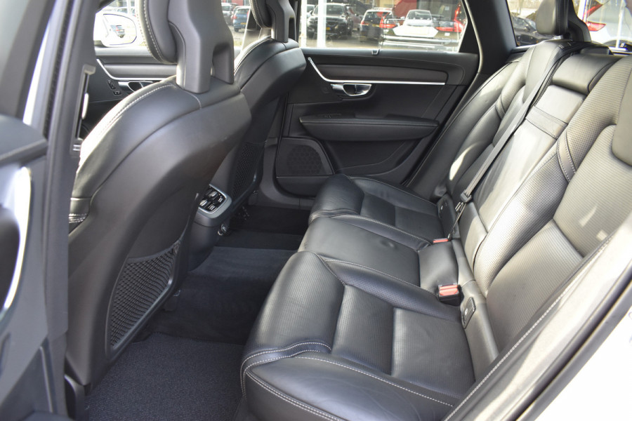 Volvo V90 Cross Country T5 AWD 250PK Automaat Pro | Carplay | Panodak | BLIS | 360 Camera | ACC | Keyless | 20'' |