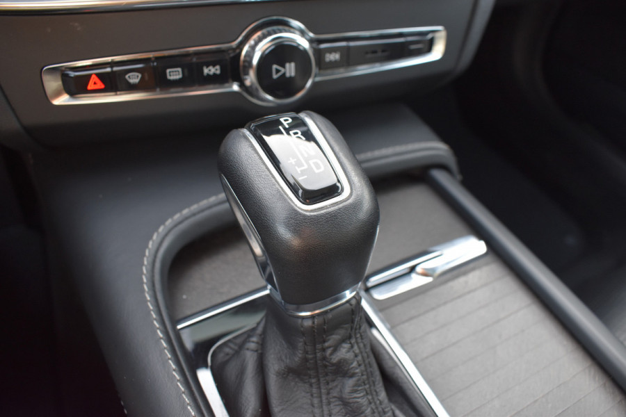 Volvo V90 Cross Country T5 AWD 250PK Automaat Pro | Carplay | Panodak | BLIS | 360 Camera | ACC | Keyless | 20'' |
