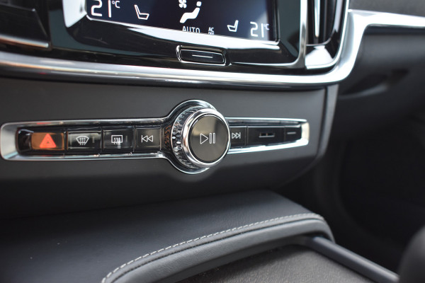 Volvo V90 Cross Country T5 AWD 250PK Automaat Pro | Carplay | Panodak | BLIS | 360 Camera | ACC | Keyless | 20'' |