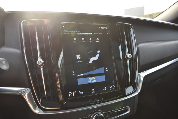 Volvo V90 Cross Country T5 AWD 250PK Automaat Pro | Carplay | Panodak | BLIS | 360 Camera | ACC | Keyless | 20'' |