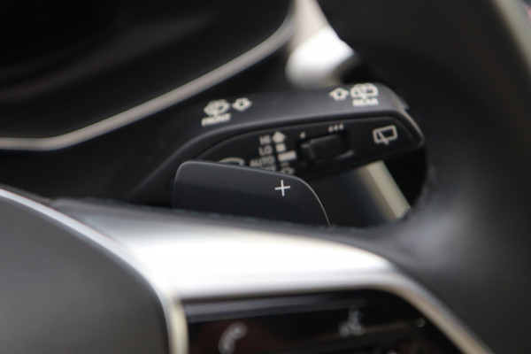 Audi A6 Avant 45 TFSI / MEMORY / ACC / KEYLESS / CAMERA / CARPLAY / DODEHOEK / 20'