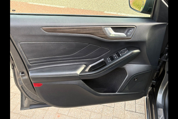 Ford FOCUS Wagon 1.5 EcoBoost Vignale BOM-VOL-OPTIES! GARANTIE AUTOMAAT,LEDER