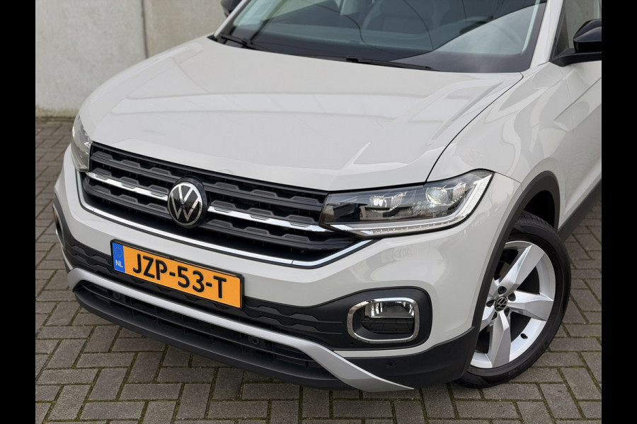 Volkswagen T-Cross 1.0 TSI Style LED 17'' Stoelverw CarPlay