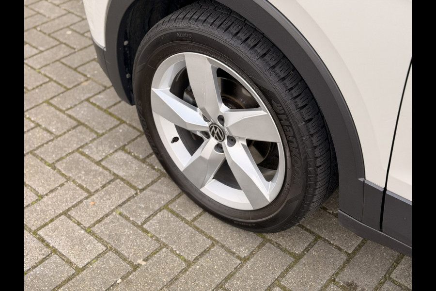 Volkswagen T-Cross 1.0 TSI Style LED 17'' Stoelverw CarPlay