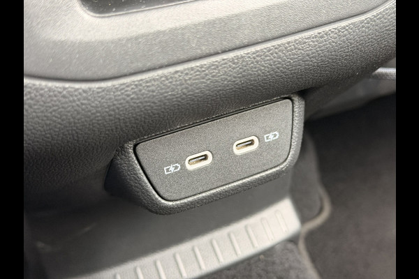 Volkswagen T-Cross 1.0 TSI Style LED 17'' Stoelverw CarPlay