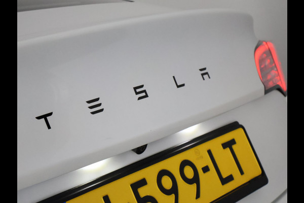 Tesla Model 3 Standard RWD Plus 60 kWh | Navigatie | Panoramadak | Leder |