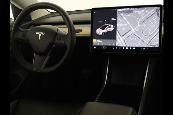 Tesla Model 3 Sport RWD Plus 60 kWh 238 PK! | SOH 88% | Navigatie | Panoramadak | Camera |