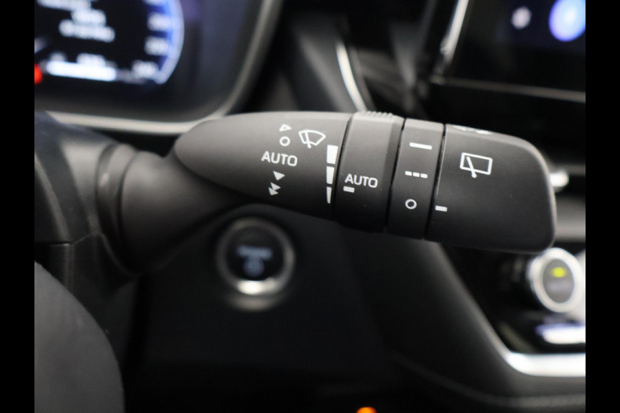 Toyota Corolla Touring Sports Hybrid 140 Business Luxury | Stuur-& Stoelverwarming | Adaptieve Cruise control | Apple CarPlay & AndroidAUTO |