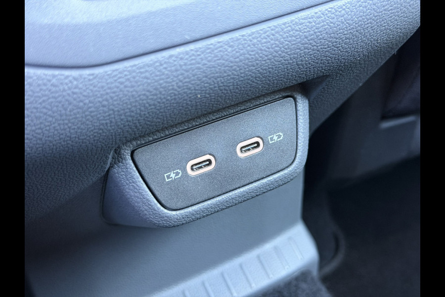 Volkswagen T-Cross 1.0 TSI Style LED 17'' Stoelverw CarPlay