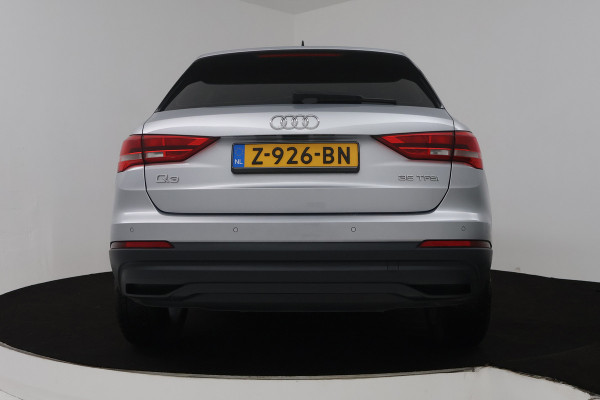 Audi Q3 35 TFSI Pro Line (STOELVERWARMING, CRUISE CONTROL, NAVIGATIE, LANE-ASSIST, PARKEERSENSOREN)