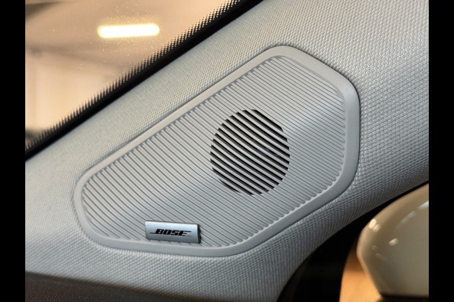 Renault Captur 1.3 TCe 155 Edition One | Groot Navi | ACC | Bose | 18" | Dodehoek | 360 | Stoel & Stuur Verwarming | 100% Renault onderhouden!