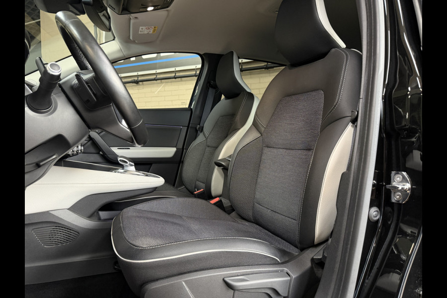 Renault Captur 1.3 TCe 155 Edition One | Groot Navi | ACC | Bose | 18" | Dodehoek | 360 | Stoel & Stuur Verwarming | 100% Renault onderhouden!