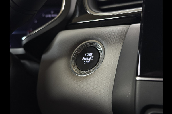 Renault Captur 1.3 TCe 155 Edition One | Groot Navi | ACC | Bose | 18" | Dodehoek | 360 | Stoel & Stuur Verwarming | 100% Renault onderhouden!