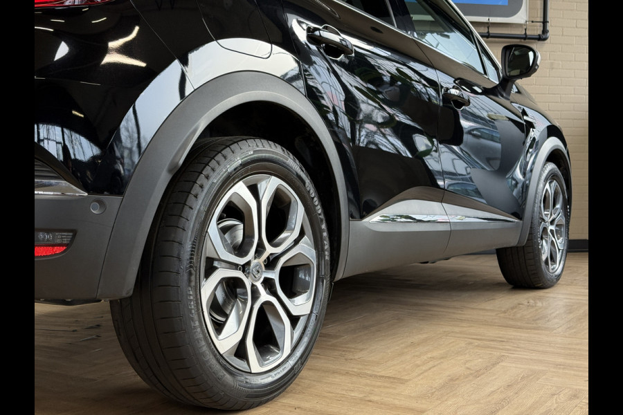Renault Captur 1.3 TCe 155 Edition One | Groot Navi | ACC | Bose | 18" | Dodehoek | 360 | Stoel & Stuur Verwarming | 100% Renault onderhouden!