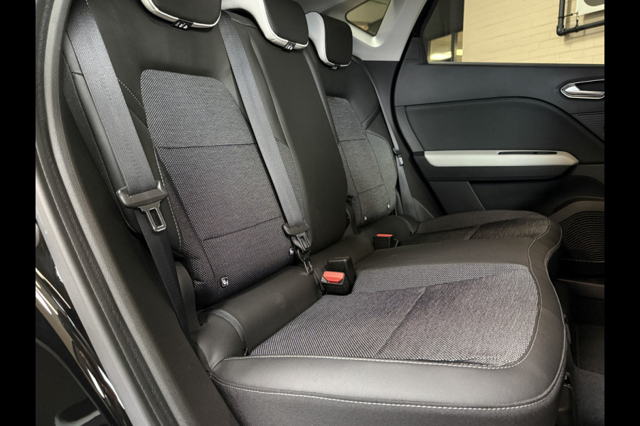 Renault Captur 1.3 TCe 155 Edition One | Groot Navi | ACC | Bose | 18" | Dodehoek | 360 | Stoel & Stuur Verwarming | 100% Renault onderhouden!