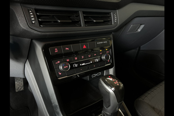 Volkswagen T-Cross 1.0 TSI Styl R-Line | Navi | ACC | Dode hoek| 17' | Carplay | PDC V+A | Stoelverwarming |