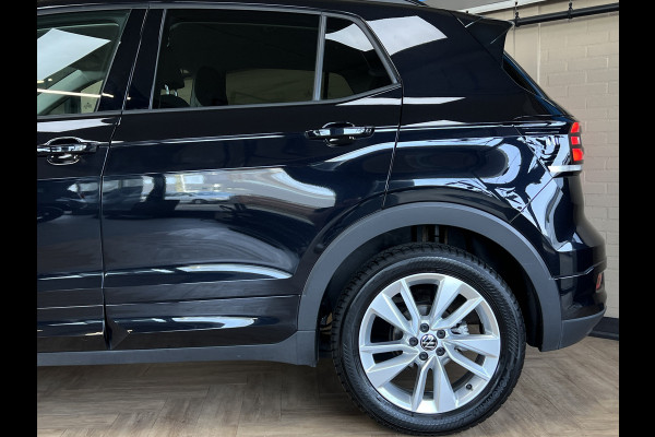 Volkswagen T-Cross 1.0 TSI Styl R-Line | Navi | ACC | Dode hoek| 17' | Carplay | PDC V+A | Stoelverwarming |
