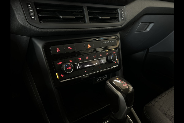 Volkswagen T-Cross 1.0 TSI Styl R-Line | Navi | ACC | Dode hoek| 17' | Carplay | PDC V+A | Stoelverwarming |