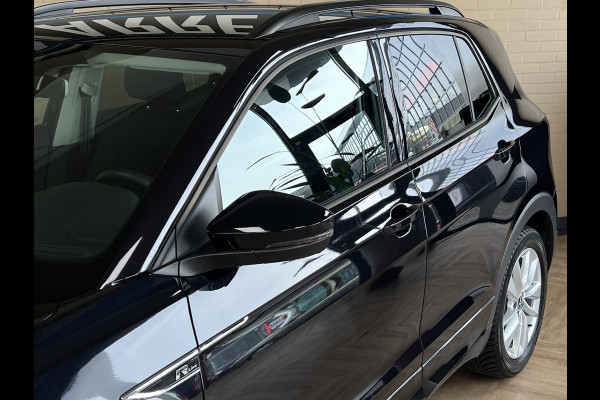 Volkswagen T-Cross 1.0 TSI Styl R-Line | Navi | ACC | Dode hoek| 17' | Carplay | PDC V+A | Stoelverwarming |