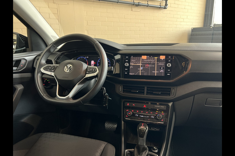 Volkswagen T-Cross 1.0 TSI Styl R-Line | Navi | ACC | Dode hoek| 17' | Carplay | PDC V+A | Stoelverwarming |