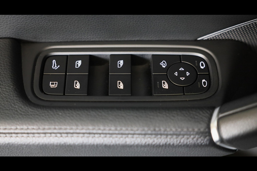 Porsche Cayenne Coupé 3.0 E-Hybrid / Cc / Sport Chrono / Leder / F1 / Panoramadak / Memory / Camera / Trekhaak / 22 Inch