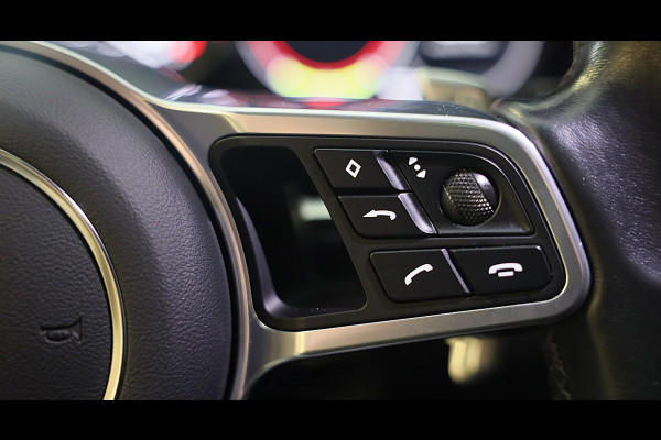 Porsche Cayenne Coupé 3.0 E-Hybrid / Cc / Sport Chrono / Leder / F1 / Panoramadak / Memory / Camera / Trekhaak / 22 Inch