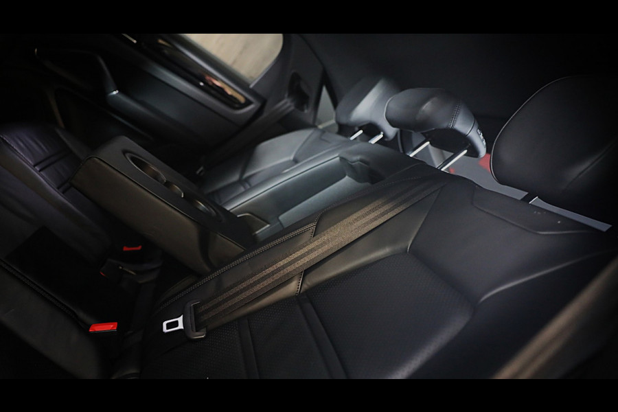 Porsche Cayenne Coupé 3.0 E-Hybrid / Cc / Sport Chrono / Leder / F1 / Panoramadak / Memory / Camera / Trekhaak / 22 Inch