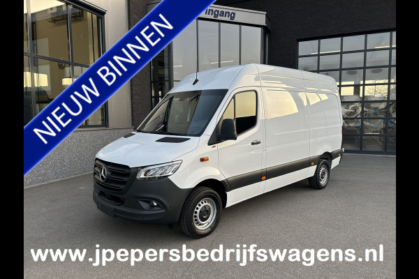 Mercedes-Benz Sprinter 317 CDI L2 H2 Pro LED / MBUX / Navigatie / Camera / Parkeersensoren / Cruise control / Airco / 270 Graden achterdeuren