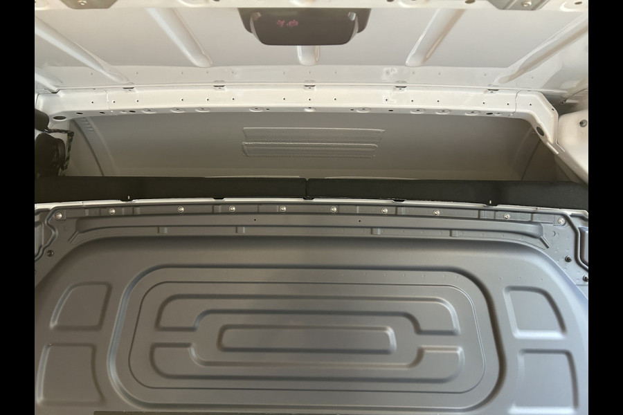 Mercedes-Benz Sprinter 317 CDI L2 H2 Pro LED / MBUX / Navigatie / Camera / Parkeersensoren / Cruise control / Airco / 270 Graden achterdeuren