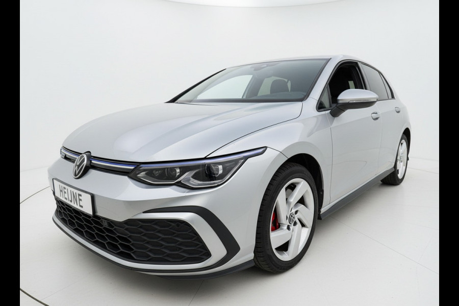 Volkswagen Golf GTE 245PK DSG HYBRID SPORT CAMERA/NAVI/IQ-LIGHT/HEAD-UP/SFEERVERL.