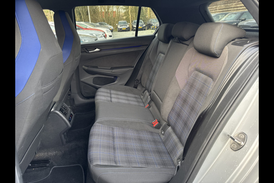 Volkswagen Golf GTE 245PK DSG HYBRID SPORT CAMERA/NAVI/IQ-LIGHT/HEAD-UP/SFEERVERL.