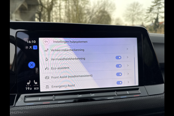 Volkswagen Golf GTE 245PK DSG HYBRID SPORT CAMERA/NAVI/IQ-LIGHT/HEAD-UP/SFEERVERL.