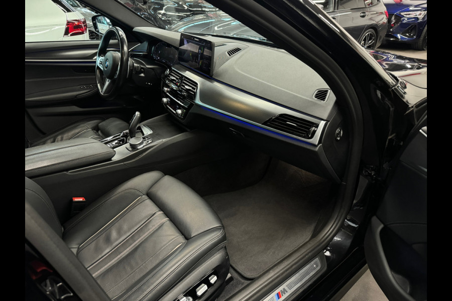 BMW 5 Serie Touring 530i High Ex M Sport Pano|Memory|Laser