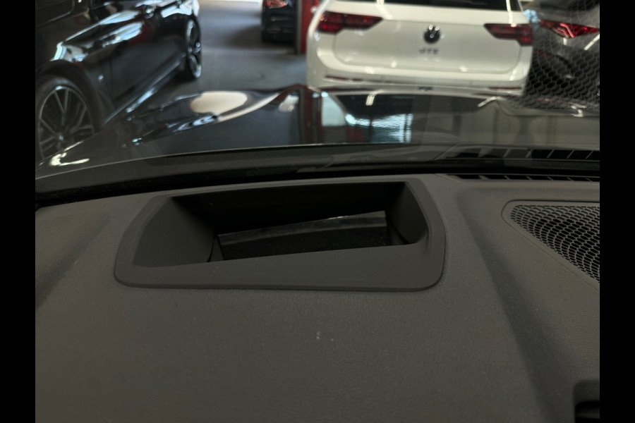 BMW 3 Serie Touring 330i High Executive Pano|HuD|H/K|Memory