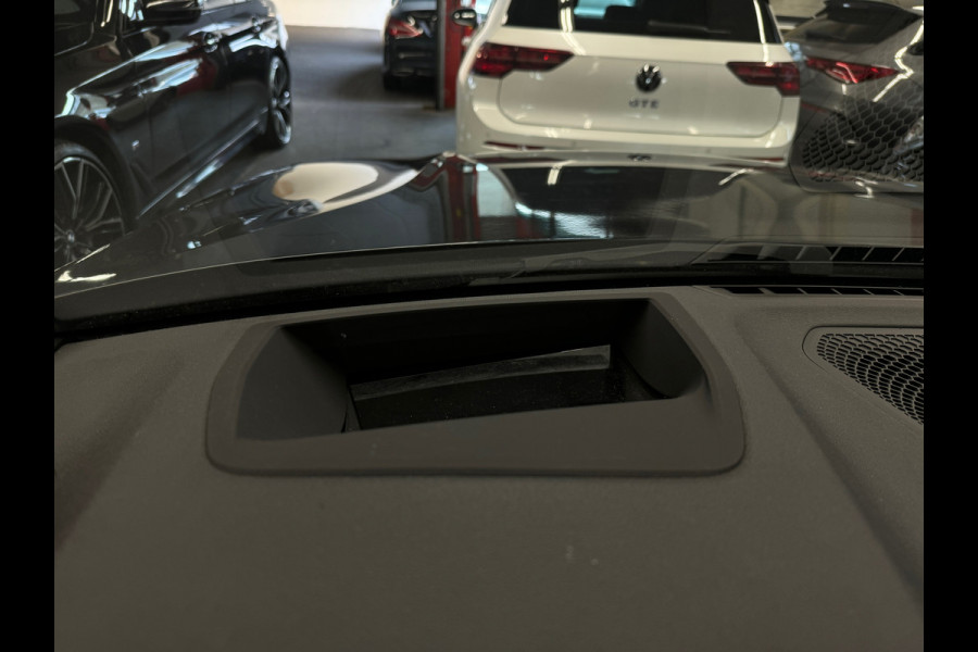 BMW 3 Serie Touring 330i High Executive Pano|HuD|H/K|Memory