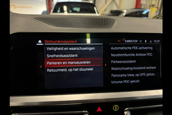 BMW 3 Serie Touring 330i High Executive Pano|HuD|H/K|Memory