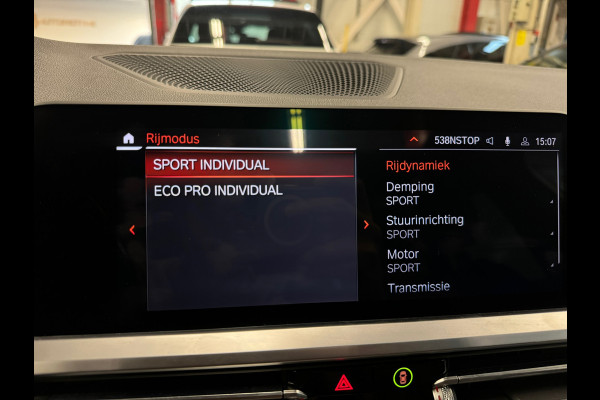 BMW 3 Serie Touring 330i High Executive Pano|HuD|H/K|Memory