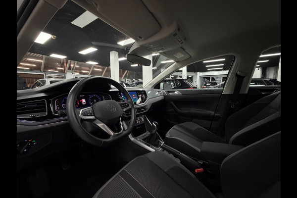 Volkswagen Polo 1.0 TSI Highline|Carplay|Virtual| IQ-Light |