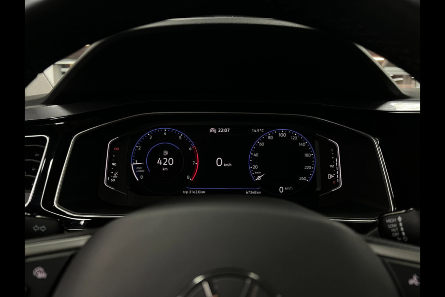 Volkswagen Polo 1.0 TSI Highline|Carplay|Virtual| IQ-Light |