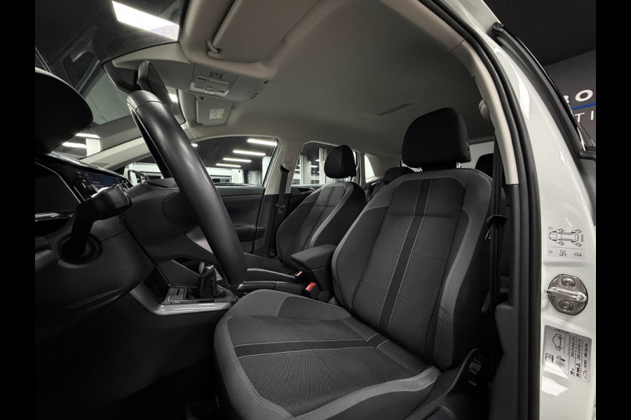 Volkswagen Polo 1.0 TSI Highline|Carplay|Virtual| IQ-Light |
