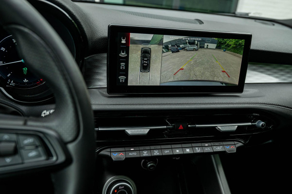 Alfa Romeo Tonale 1.3T 280pk PHEV Edizione Speciale Pano H/K Leder