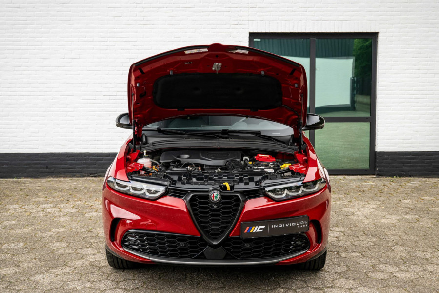 Alfa Romeo Tonale 1.3T 280pk PHEV Edizione Speciale Pano H/K Leder