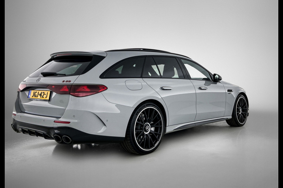 Mercedes-Benz E-Klasse Estate Mercedes-AMG 53 4MATIC+ Night Pakket 1+2 | Panoramadak | 21 Inch AMG Velgen | Burmester® | Trekhaak | AMG Real Performance Sound. Inclusief 24 maanden MB Certified garantie voor Europa.