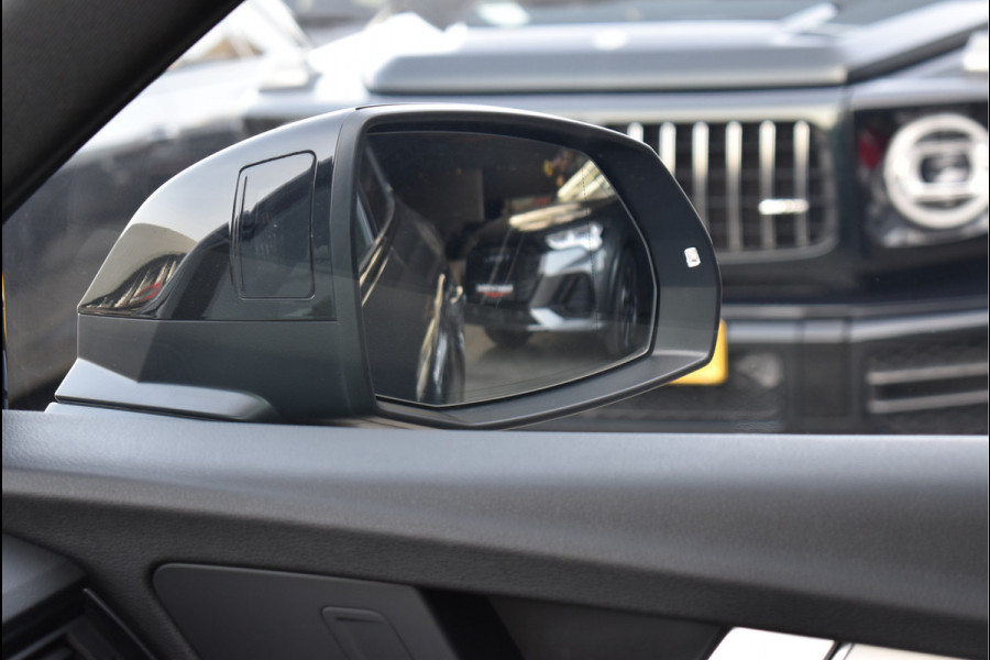 Audi Q5 50 TFSI e S-Line 299 Pk RS-Stoel Luchtvering Matrix Oled ACC Keyless Trekhaak 20 Inch