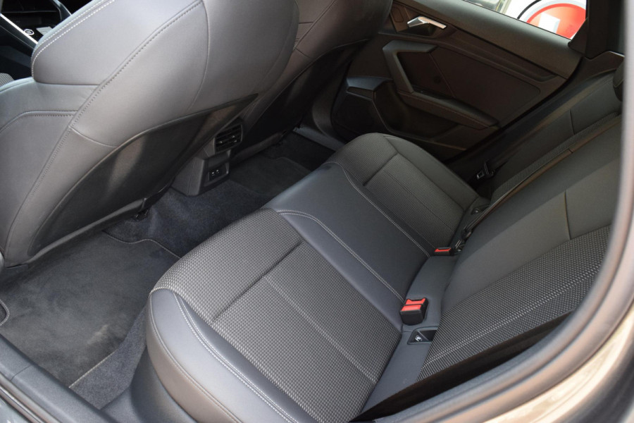 Audi A3 Sportback 30 TFSI edition one|S-Line|18"|Cam.|Elektr.klep