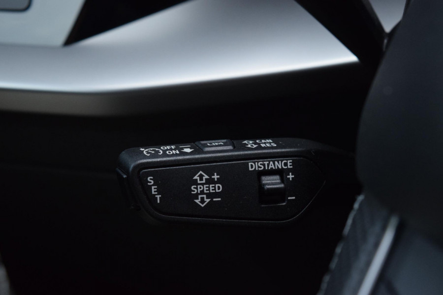 Audi A3 Sportback 30 TFSI edition one|S-Line|18"|Cam.|Elektr.klep