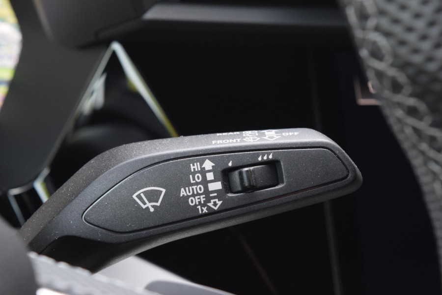 Audi A3 Sportback 30 TFSI edition one|S-Line|18"|Cam.|Elektr.klep