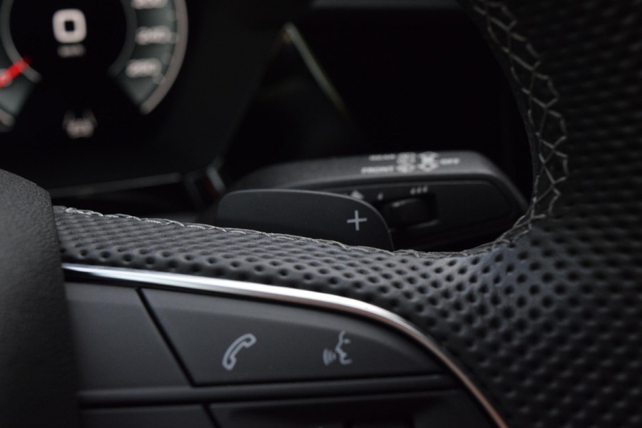 Audi A3 Sportback 30 TFSI edition one|S-Line|18"|Cam.|Elektr.klep