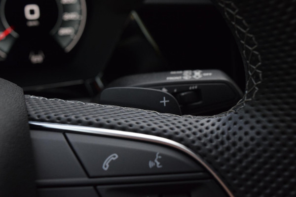 Audi A3 Sportback 30 TFSI edition one|S-Line|18"|Cam.|Elektr.klep